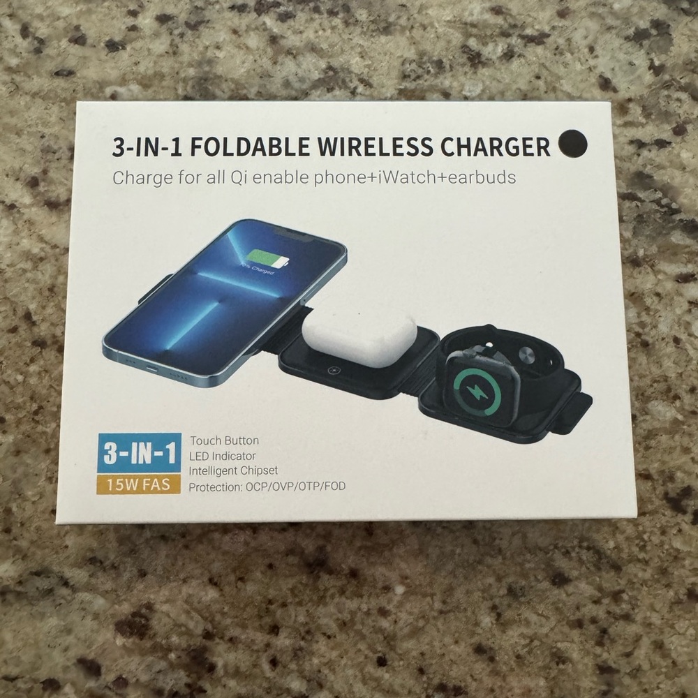 3-in-1 Foldable Wireless Charger - Black
